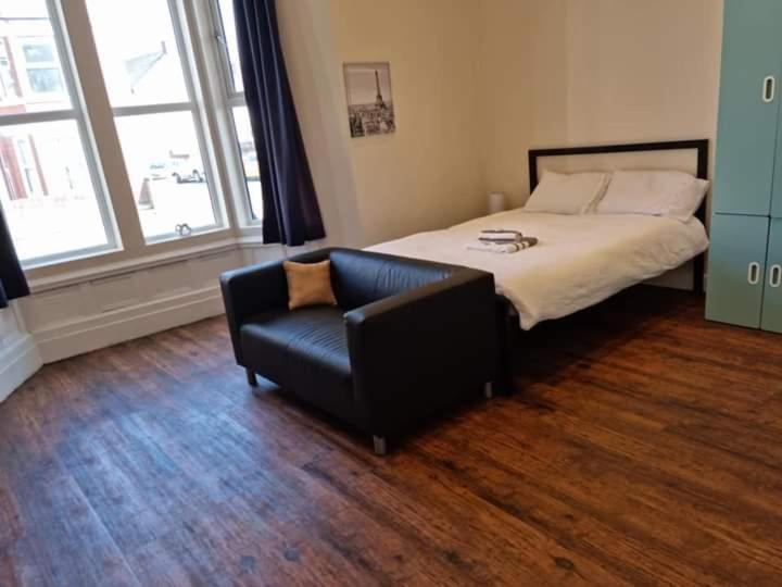 Waterlooguesthouse Hanley Екстериор снимка